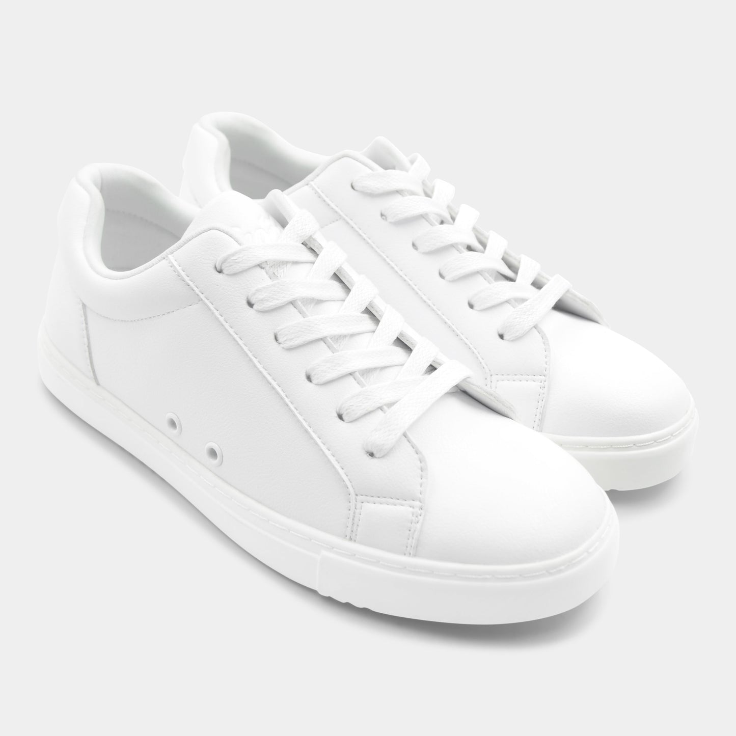 White | Low Top | Fuego Shoes